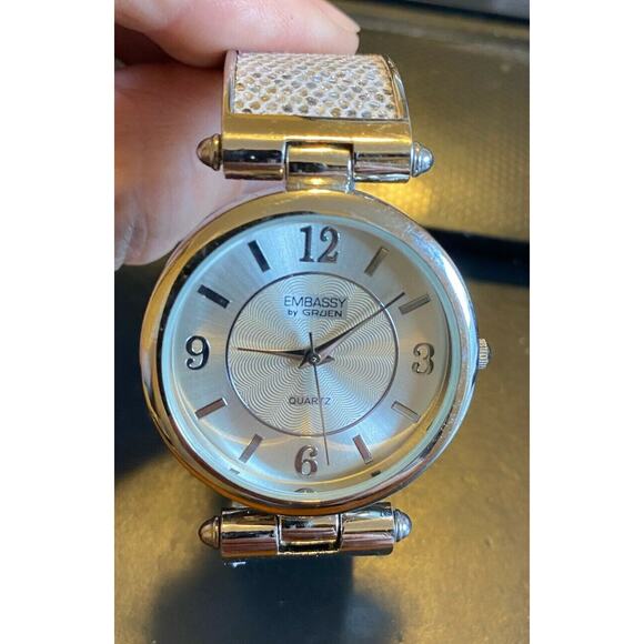 Women's Embassy by Gruen Watch, Silver Tone Bangle Bracelet, GEM3671L - Picture 1 of 3